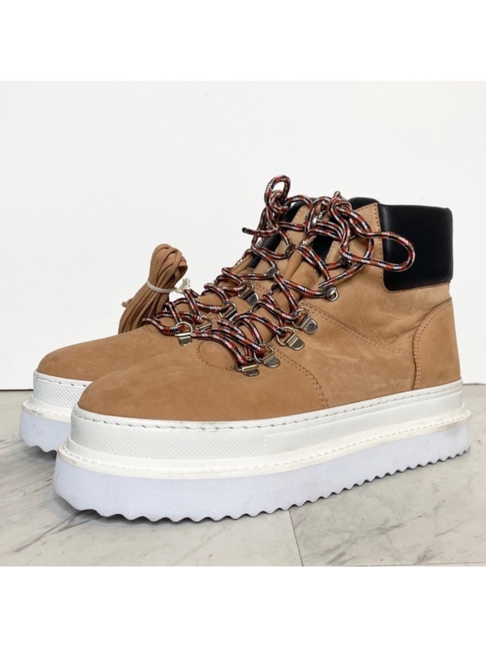 New! Schutz Marlua Platform Lace Up Tan White Boot 8B
